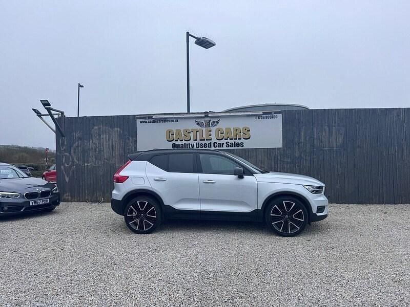 Used Volvo XC40 R-Design Pro 150 HP (110 kW) 2019 Silver SUV