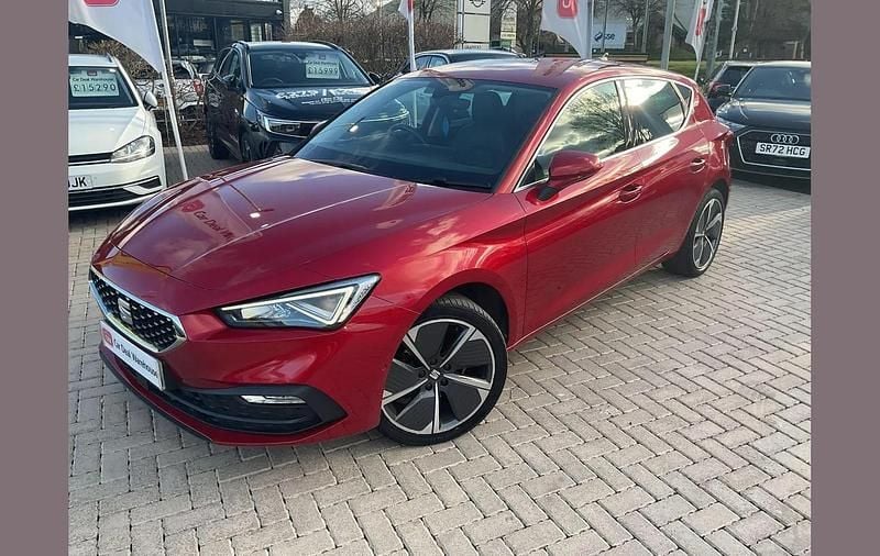 Used Seat Leon XCELLENCE Lux 147 HP (108 kW) 2021 Red Hatchback