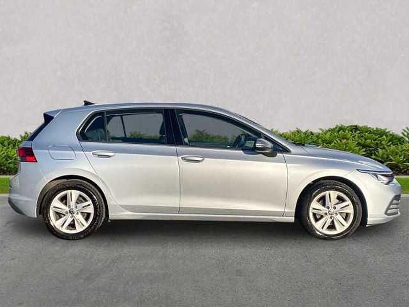 Used VW Golf VIII 130 HP (95 kW) 2021