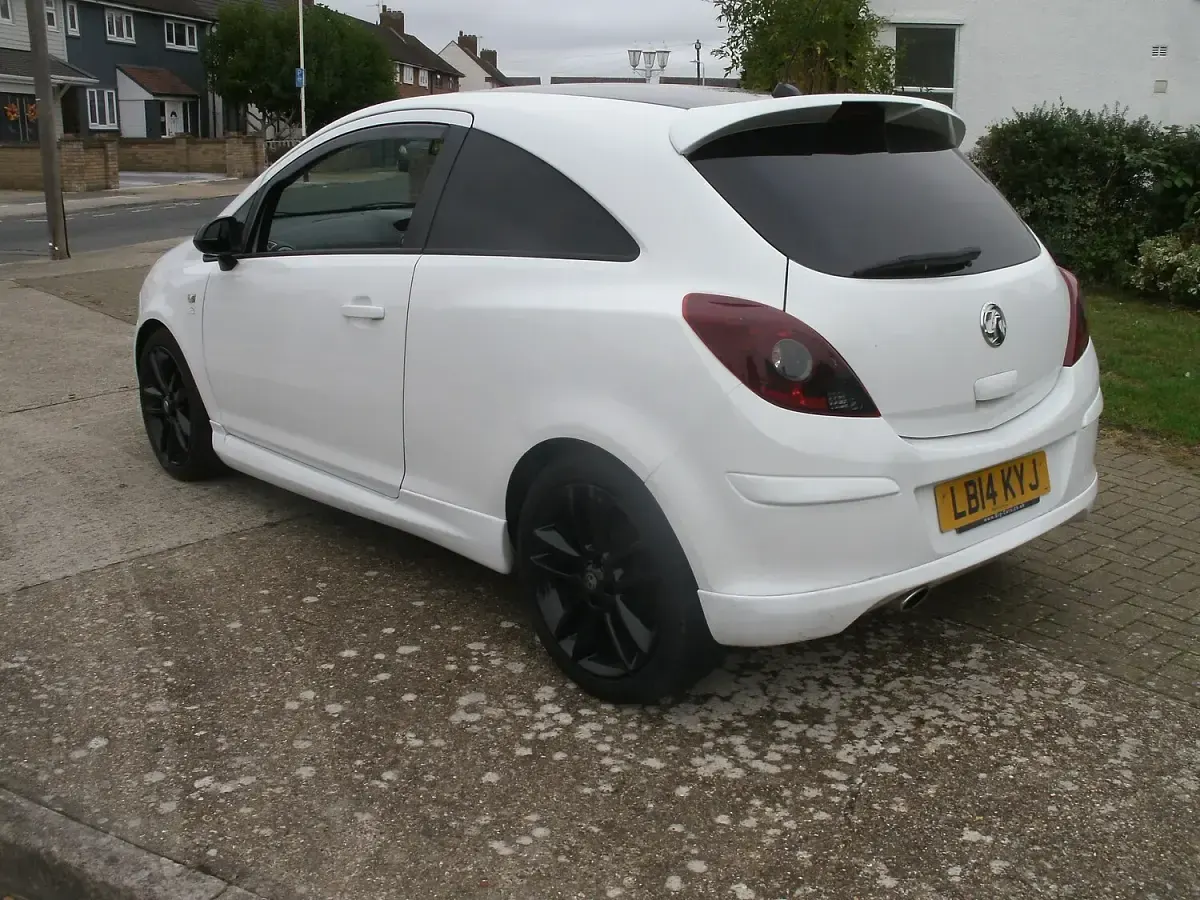 Used Vauxhall Corsa Edition 2014 White Hatchback