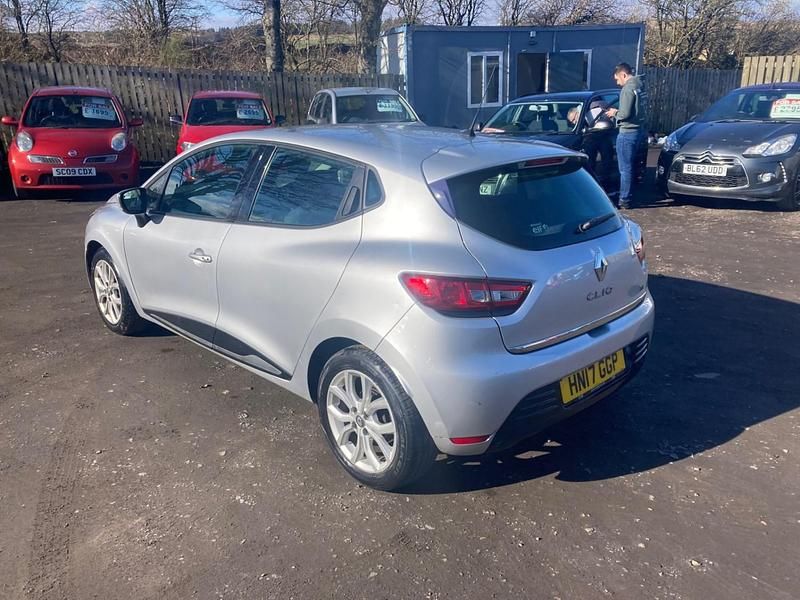 Used Renault Clio IV Dynamique 2017 Silver Hatchback