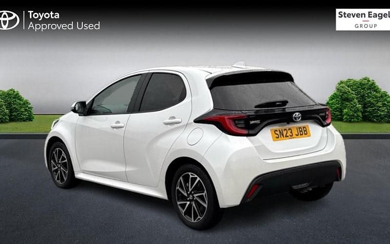 Used Toyota Yaris Hybrid Design 116 HP (85 kW) 2025 Hatchback