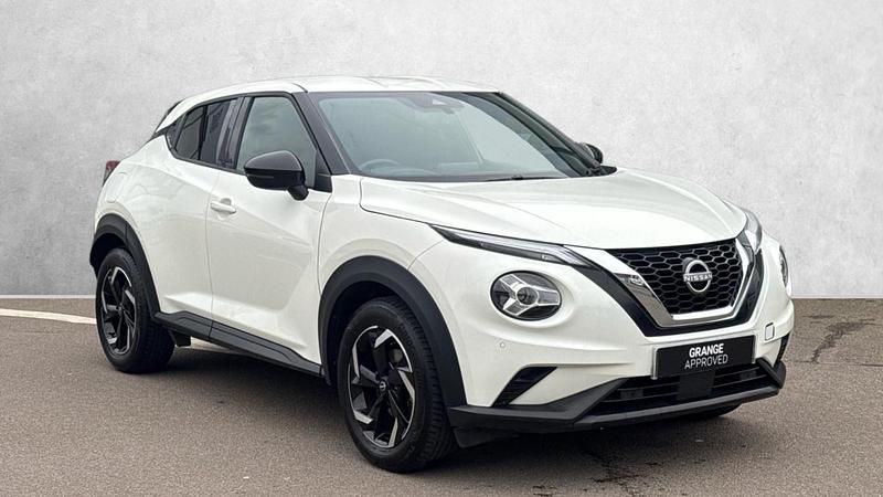 Used Nissan Juke N-Connecta 114 HP (83 kW) 2024 White SUV