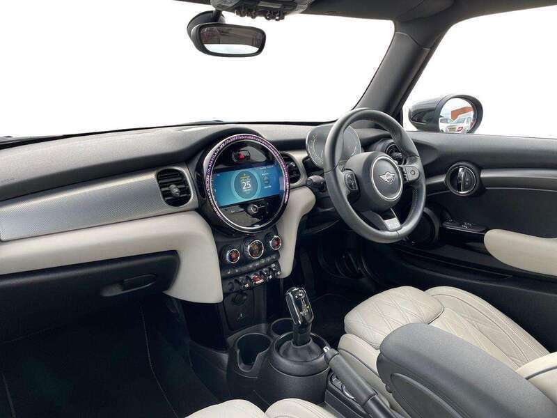 Image 2/4