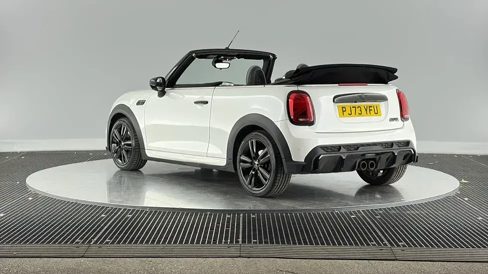 Used Mini Cooper S Cabriolet Sport 176 HP (129 kW) 2023 White Cabriolet