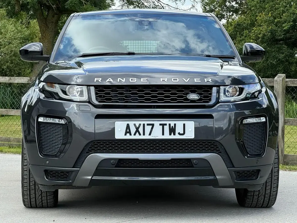 Used Land Rover Range Rover evoque HSE Dynamic 2017 Grey Estate