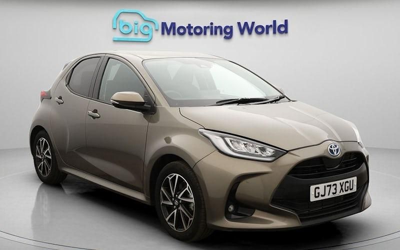 Used Toyota Yaris Hybrid Design 116 HP (85 kW) 2026 Hatchback