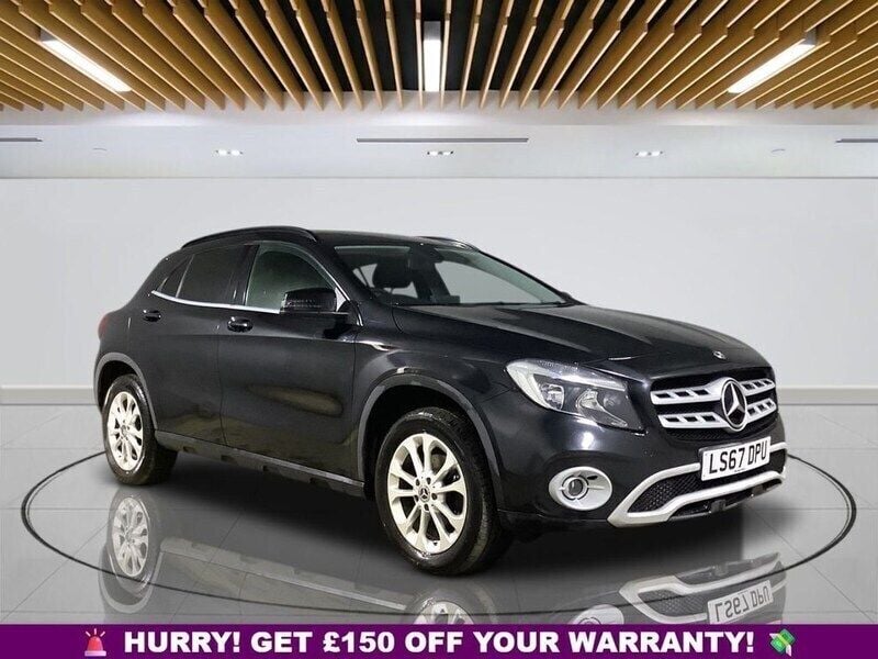 Black Used 2017 Mercedes GLA200 SE SUV | £11,899 (Fair price) - Image 1/3