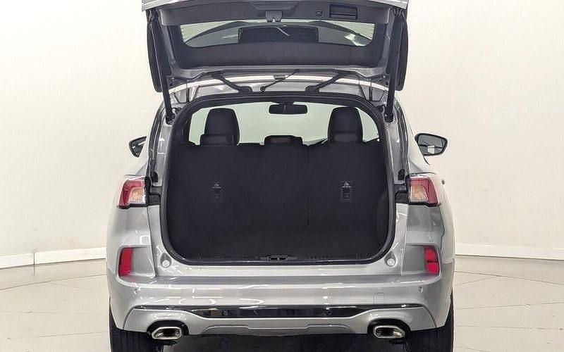 Used Ford Kuga ST-Line 150 HP (110 kW) 2023 Silver SUV