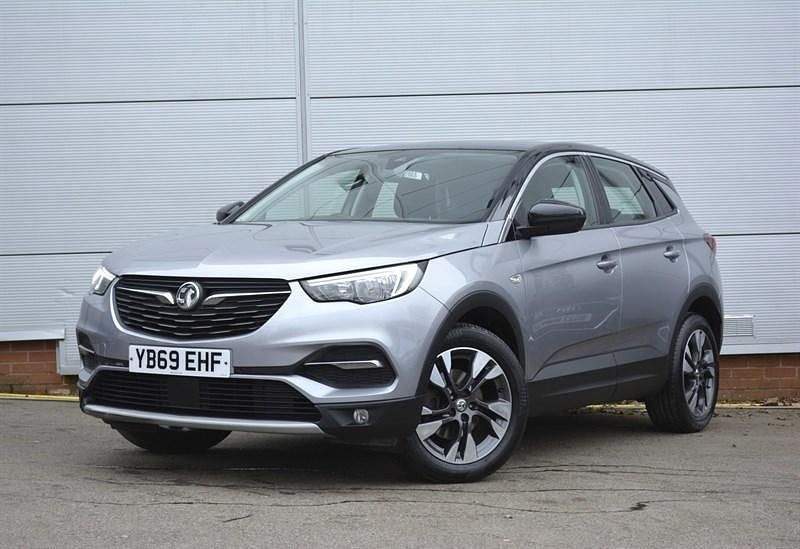 Used Vauxhall Grandland X Sport 130 HP (95 kW) 2019 Grey SUV