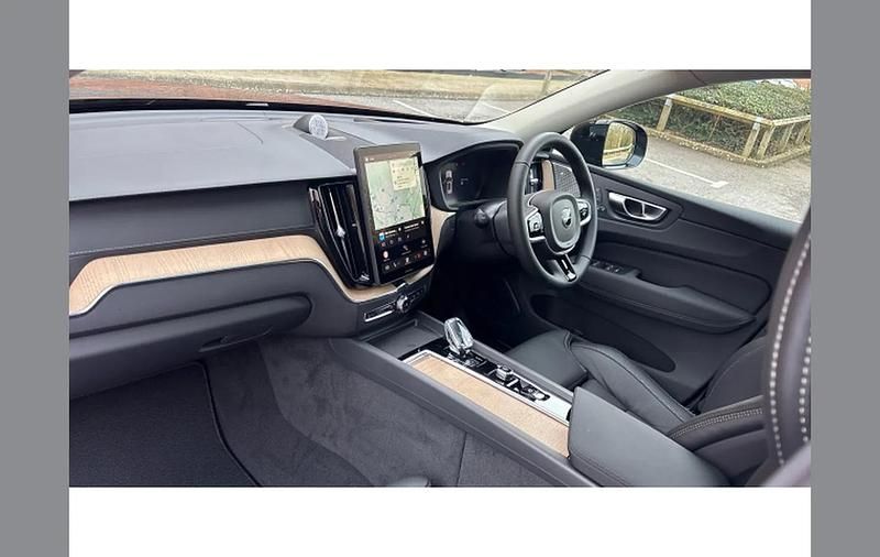 Used Volvo XC60 Ultra 455 HP (334 kW) 2025 Red SUV