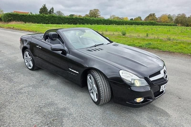 Used 2009 Mercedes SL350 | £9,995 (Fair price) - Image 1/1