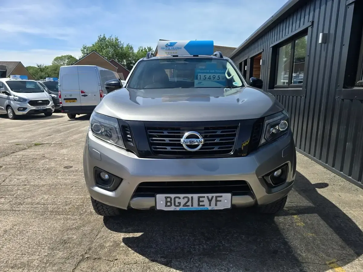 Used Nissan Navara N-Guard 190 HP (139 kW) 2021 Grey Pickup