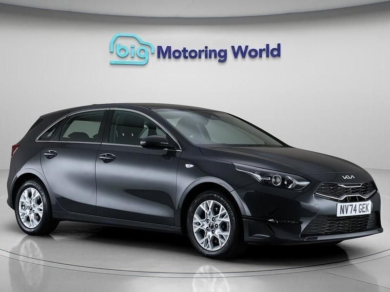 Grey Used 2024 Kia Ceed 2 Hatchback | £16,000 (Good price) - Image 1/4