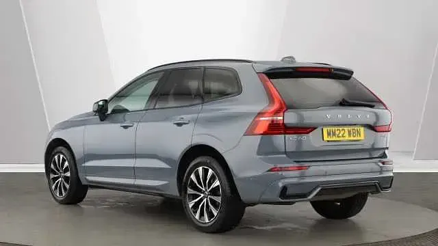 Used Volvo XC60 Plus 247 HP (181 kW) 2022 Grey SUV