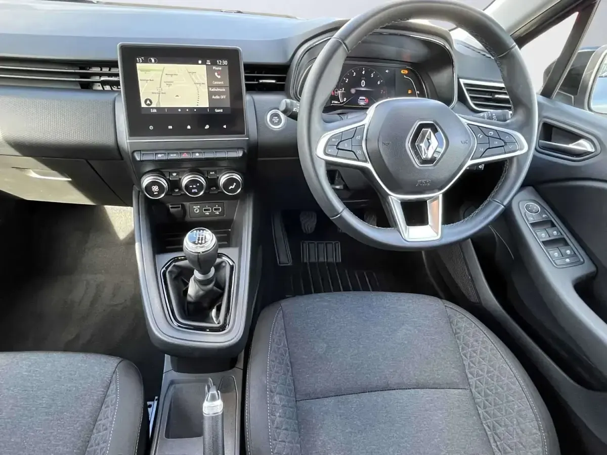 Używany Renault Clio V Evolution 2023 Szary Hatchback