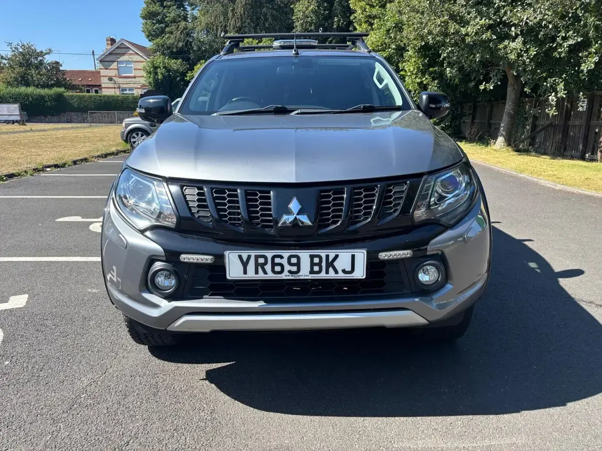 Used Mitsubishi L200 Top 181 HP (133 kW) 2019 Grey Pickup