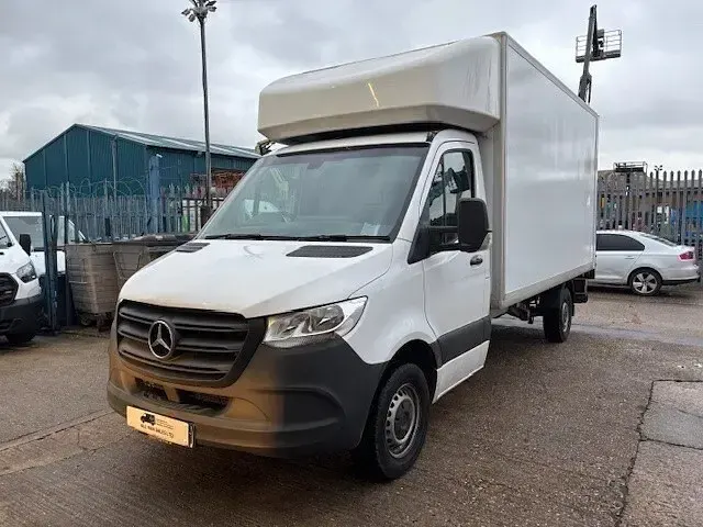 Used Mercedes Sprinter Progressive 148 HP (108 kW) 2022 White Van