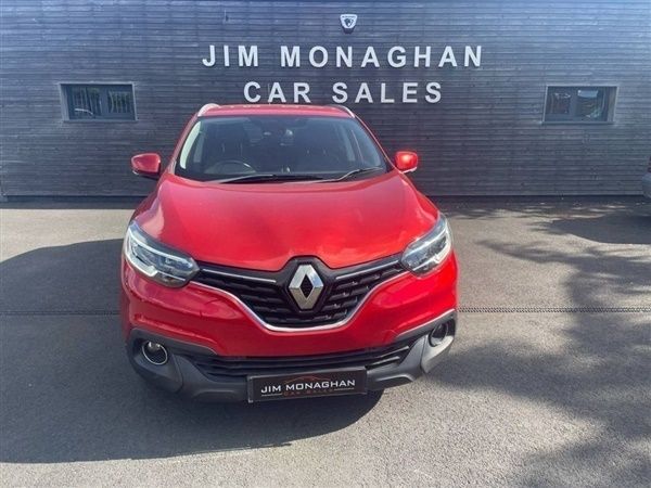 Red Used 2018 Renault Kadjar Dynamique SUV | £8,650 (Fair price) - Image 1/1