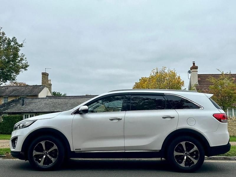 Used Kia Sorento 200 HP (147 kW) 2015 White SUV