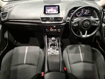 Used Mazda 3 Inclusive 120 HP (88 kW) 2018 Blue Hatchback