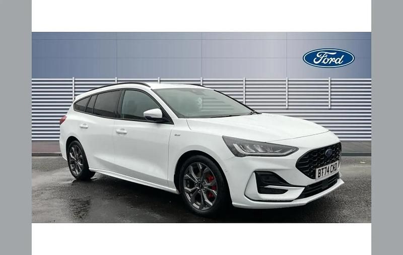 White Used 2023 Ford Focus ST-Line Estate | £20,000 (A bit pricey) - Image 1/4