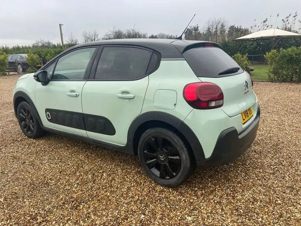 Begagnad Citroën C3 Flair 82 HK (60 kW) 2018 Grön Halvkombi