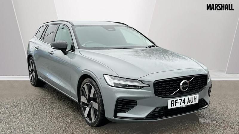 Used Volvo V60 Plus 350 HP (257 kW) 2025 Vapour grey Estate