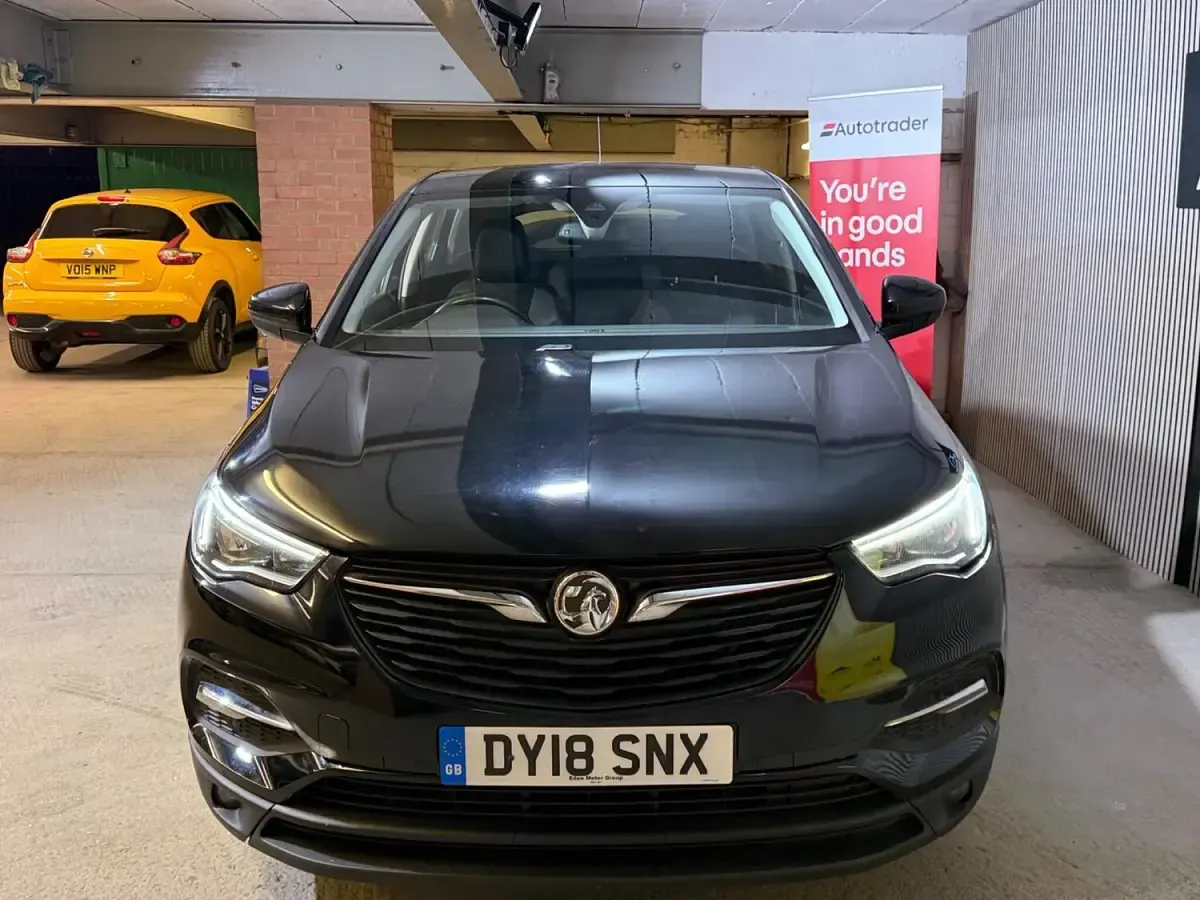 Used Vauxhall Grandland X S 120 HP (88 kW) 2018 Black SUV