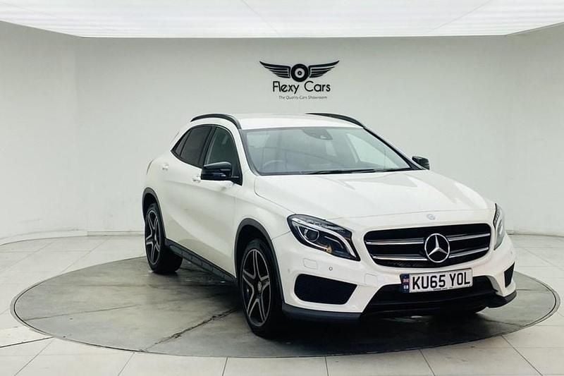 Used Mercedes GLA220 AMG line 170 HP (125 kW) 2015 White SUV