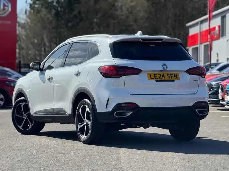 Używany MG HS Trophy 162 KM (119 kW) 2024 Biały SUV