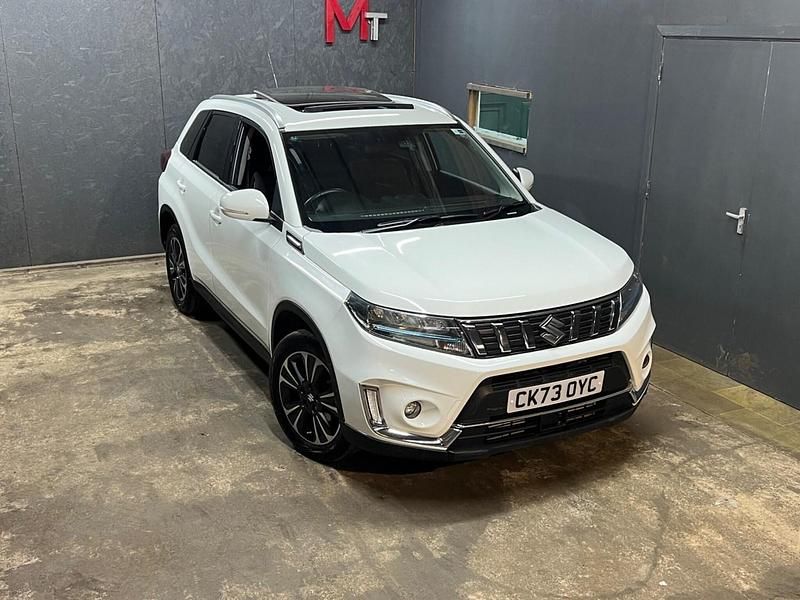 White Used 2023 Suzuki Vitara SZ5 SUV | £13,990 - Image 1/4