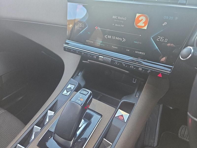 Used DS Automobiles DS7 Crossback Elegance 222 HP (163 kW) 2021 White SUV