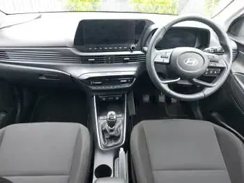 Used Hyundai i20 Premium 100 HP (73 kW) 2025 Green Hatchback