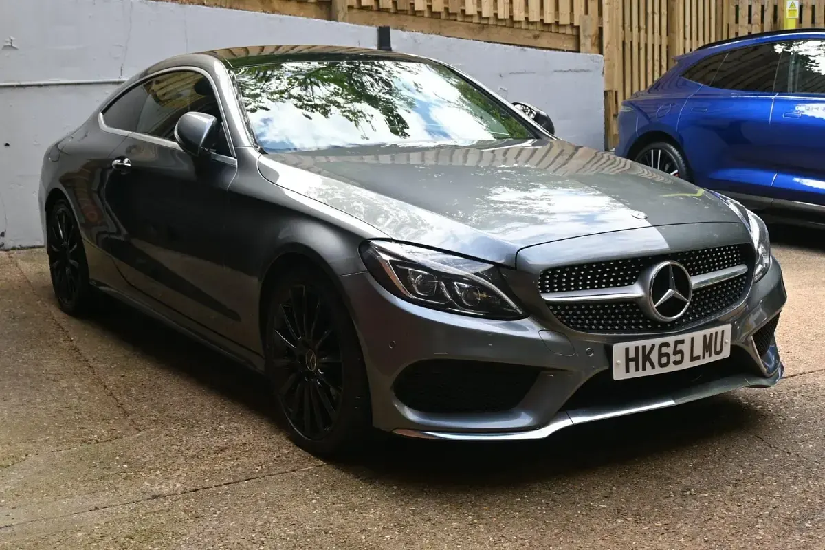Usado Mercedes C200 AMG Line Premium 184 HP (135 kW) 2016 Prateado Sedan
