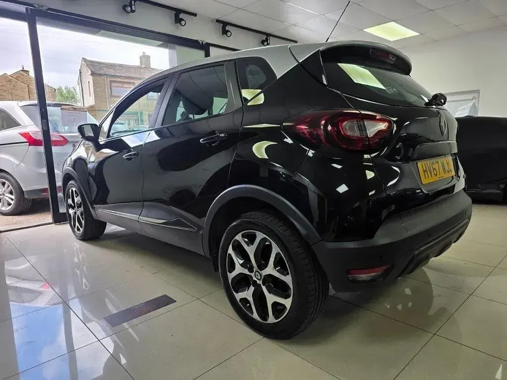 Used Renault Captur Dynamique 2017 Black/silver SUV