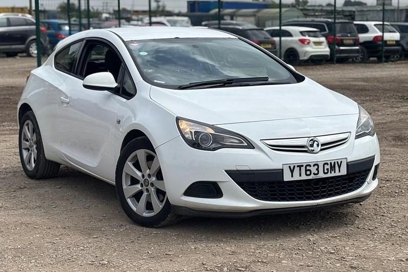 Used 2013 Vauxhall Astra GTC Sport Coupe | £1,785 (Good price) - Image 1/1