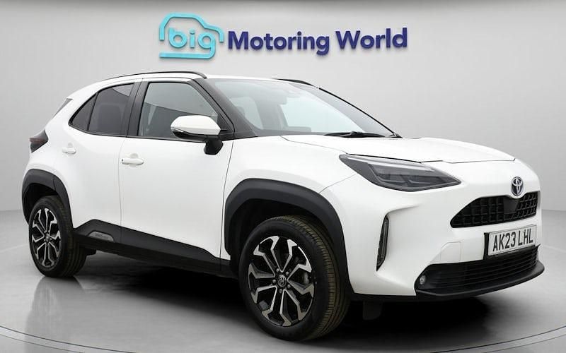 Used Toyota Yaris Hybrid Design 116 HP (85 kW) 2026 Estate