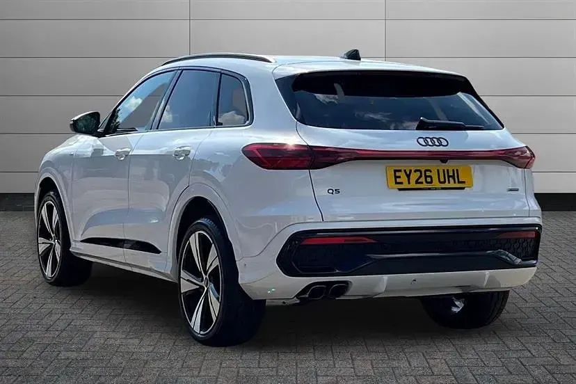 Used Audi Q5 Comfort 204 HP (150 kW) 2026 White SUV