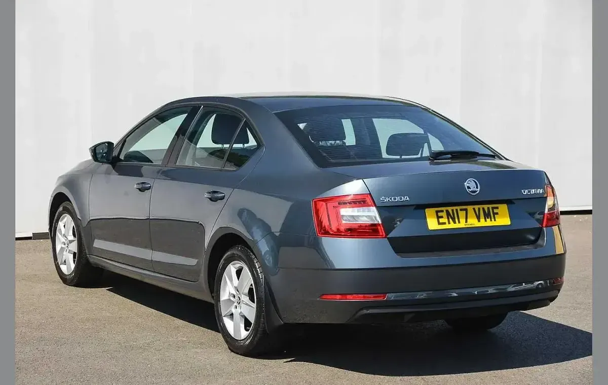 Used Skoda Octavia SE 113 HP (83 kW) 2017 Grey Hatchback