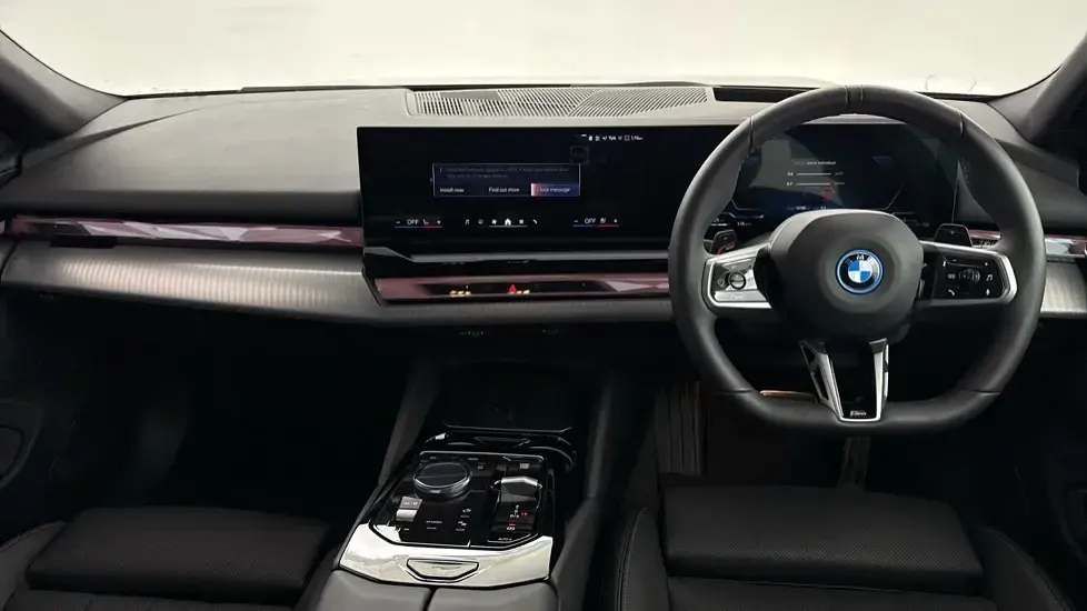 Used BMW 530e M Sport 295 HP (216 kW) 2025 Grey Estate