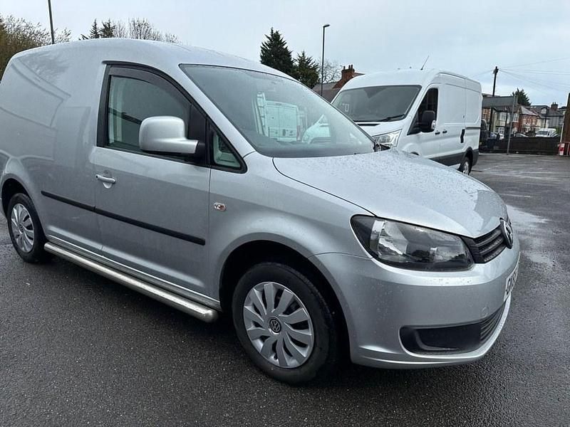 Usado VW Caddy Trendline 102 HP (75 kW) 2015 Prateado Monovolume
