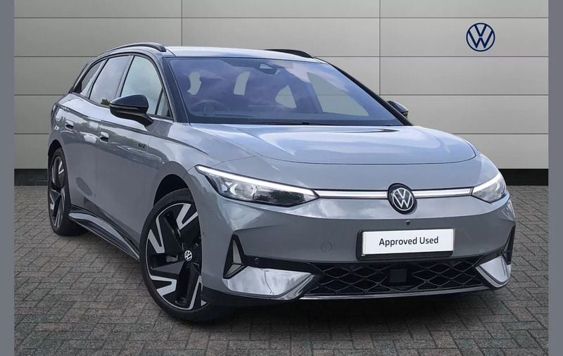 Grey Used 2025 VW ID.7 GTX Sedan | £47,990 (Good price) - Image 1/4