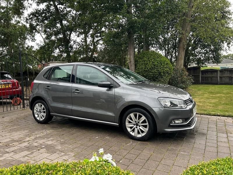 Grey Used 2015 VW Polo SE Hatchback | £4,295 (Good price) - Image 1/4