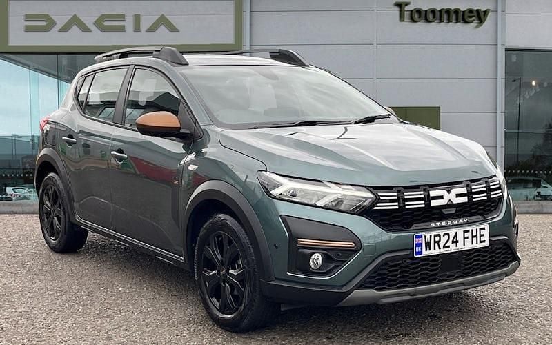 Green Used 2024 Dacia Sandero Extreme Hatchback | £14,795 (Fair price) - Image 1/4