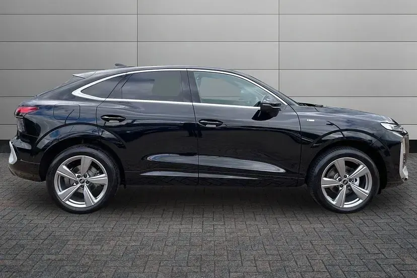 New Audi Q3 Sportback S-Line 148 HP (108 kW) 2026 Mythos black SUV