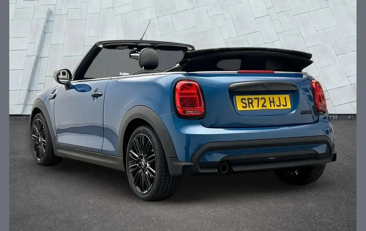 Used Mini Cooper Cabriolet Exclusive 134 HP (98 kW) 2022 Blue Cabriolet