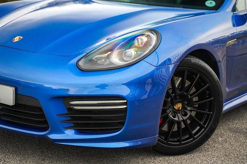 Used Porsche Panamera 2016 Blue Hatchback