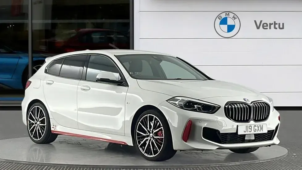 Begagnad BMW 128 Comfort Edition 265 HK (194 kW) 2023 Halvkombi
