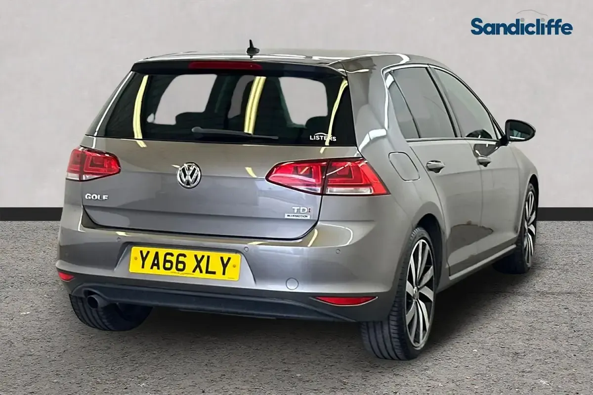 Used VW Golf VII GT 110 HP (80 kW) 2017 Grey Hatchback